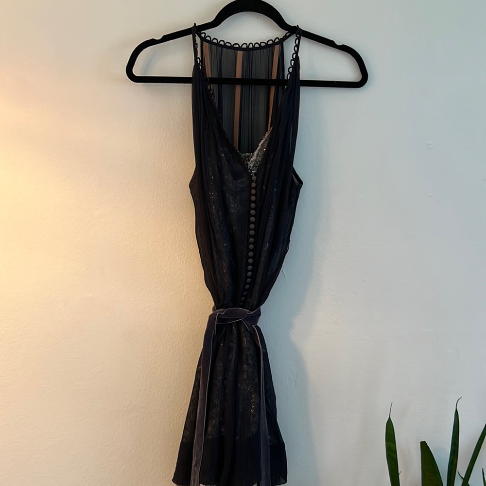 BCBG charcoal grey 100%silk chiffon A line dress with metallic lace slip -size 6